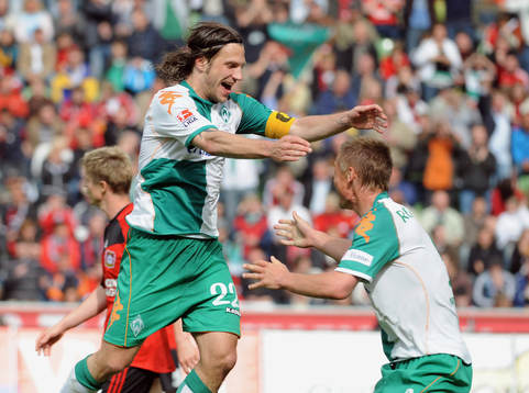 Torsten Frings och Markus Rosenberg, jubel