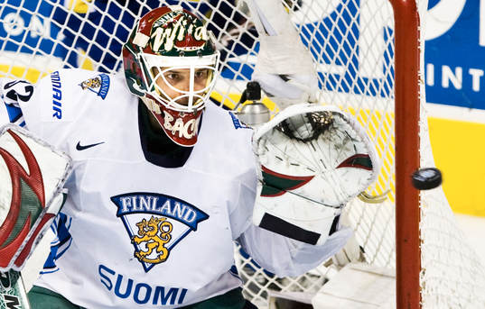 Niklas Bäckström, målvakt
