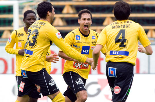 Juan Robledo, och Marcelo Sarvas, Mjällby