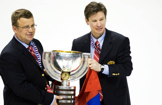 Vyacheslav Bykov, tränare, Ryssland och Igor Zakharkin,