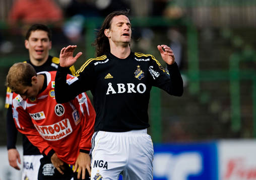 En besviken Iván Óbolo, AIK