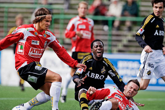 Landskrona fick Dulee Johnson och AIK på fall