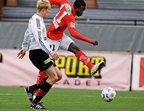Abiola Dauda, Kalmar, skjuter