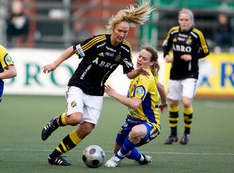 Emma Lundh, AIK och Ragna Lestander, Umeå Södra