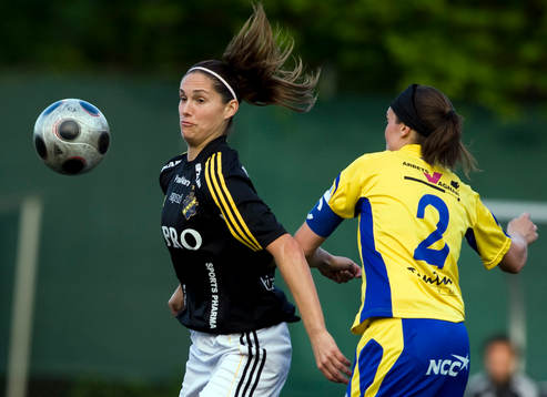 Kathryn Gill, AIK och Anna Rehn, Umeå Södra