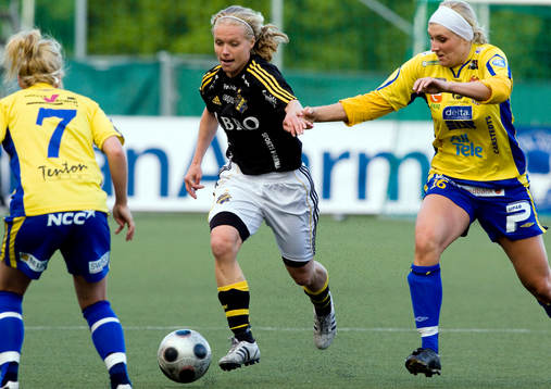 Elin Ekblom Bak, AIK och Emma Sundberg, Umeå Södra