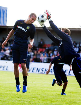 Henrik Larsson, Andreas Isaksson, målvakt