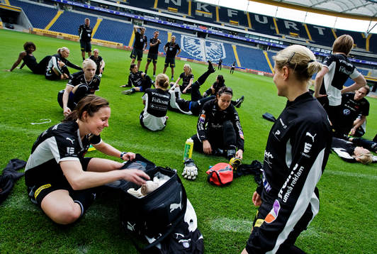 Umeås damer på träning dagen innan match