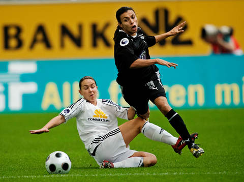 Katrin Kliehm, Frankfurt, fäller Marta, Umeå