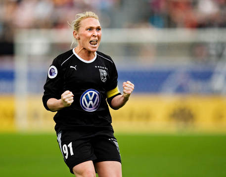 Frida Östberg, Umeå, gav Umeå hopp när hon gjorde 3-2.