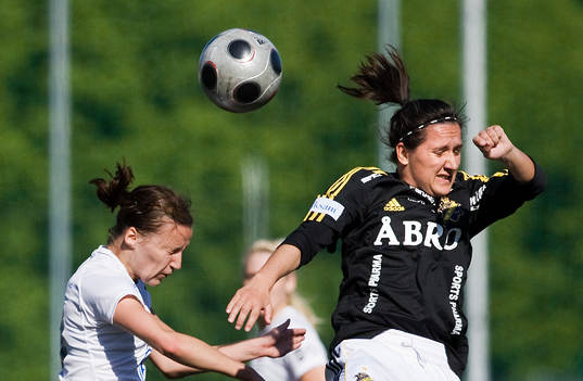 Susanne Moberg, Kristianstad och Lisa de Vanna, AIK