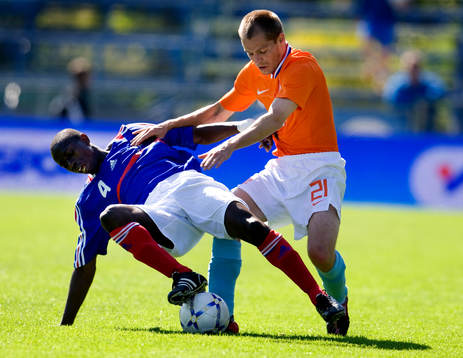 Istvan Bakx, Holland och Mouhamadou Dabo, Frankrike