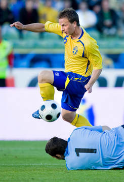 Tobias Linderoth, Sverige
