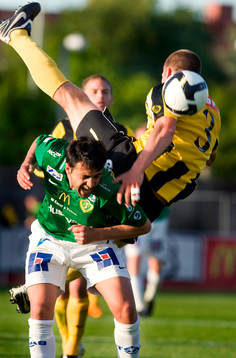 Mattias Östberg, Häcken. Michel Kamhie, Jönköpings