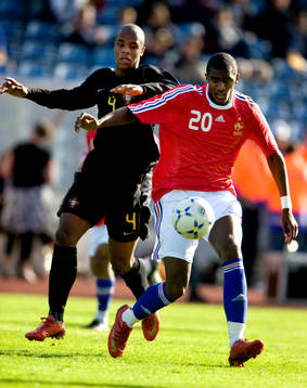 Anthony Modeste, Frankrike  och Pélé, Portugal