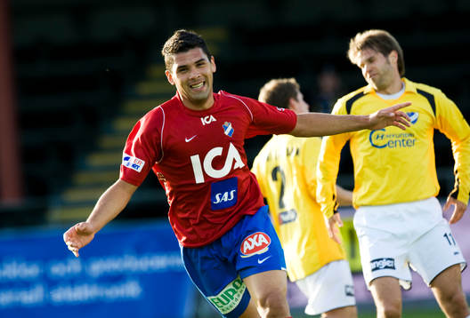 Östers 4-målsskytt Tomas Petry fick IFK Malmö på fall