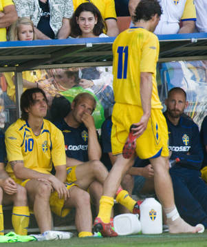 Zlatan Ibrahimovic och Johan Elmander skadade