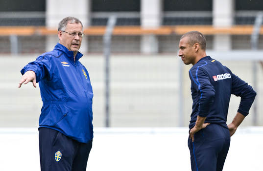 Lars Lagerbäck, Förbundskapten och Henrik Larsson samtalar