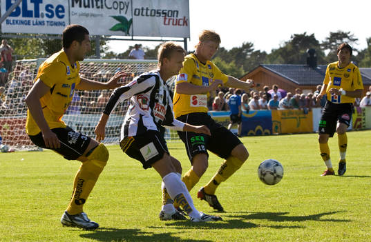 Juan Robledo, Robin Cederberg, Mjällby, och Calle Genberg,