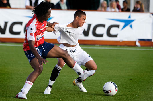 Boyd Mwila, Örgryte, Tobias Sana, Qviding