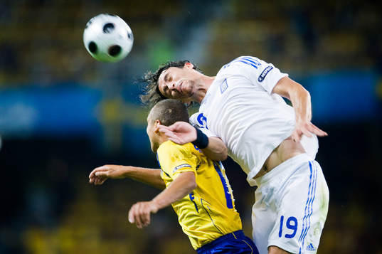 Henrik Larsson, Sverige, och Paraskevas Antzas, Grekland