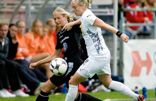 Bläddra bland fler bilder av Fotboll, damallsvenskan LDB - Umeå