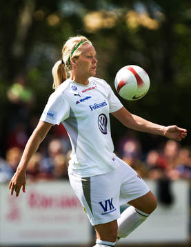 Bläddra bland fler bilder av Damallsvenskan Kristianstad - Umeå IK