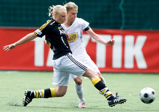 Anne Mäkinen, AIK och Frida Nordin, LdB Malmö