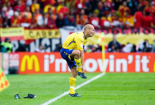 Fredrik Ljungberg, Sverige, byter skor