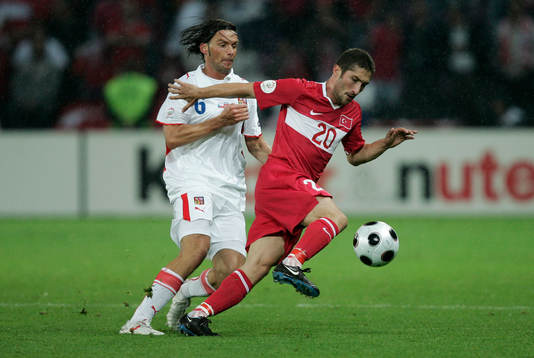 Marek Jankulovski, Tjeckien och Sabri Sarioglu, Turkiet