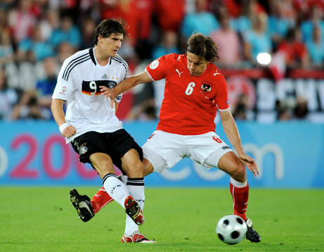 Mario Gomez, Tyskland och Rene Aufhauser, Österrike