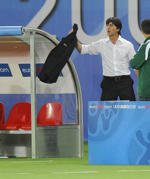 Joachim Loew, förbundskapten, Tyskland skickas upp på