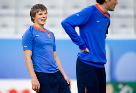 Ryssland är på stadion Tivoli Neu. Andrei Arshavin