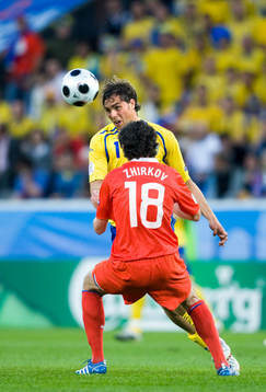 Johan Elmander, Sverige och Yuri Zhirkov, Ryssland