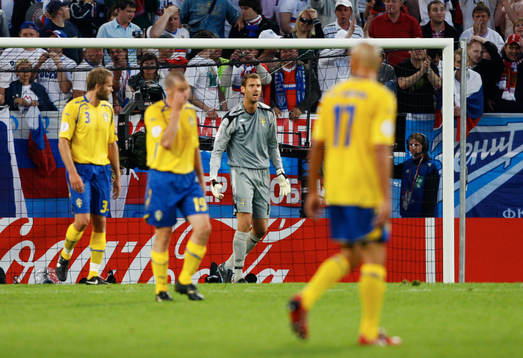 Andreas Isaksson, målvakt, Sverige, depp över missad