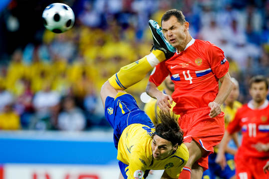 Zlatan Ibrahimovic, Sverige, och Sergei Ignashevich,