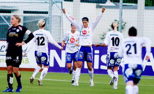 Jessica Landström, Linköping har pangat in 0-2, jubel
