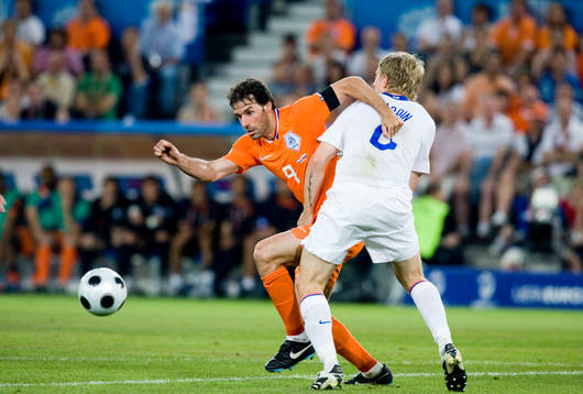Ruud van Nistelrooy, Holland och Danis Kolodin, Ryssland