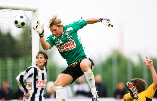 Sebastian Karlsson, målvakt
