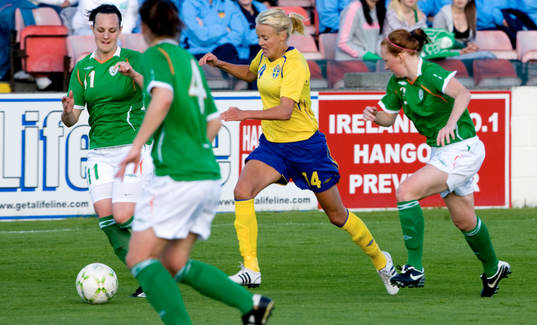Josefine Öqvist, Sverige