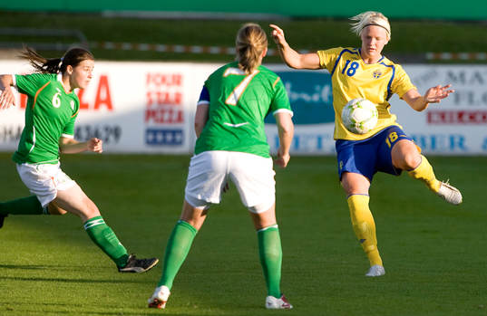 Nilla Fischer, Sverige