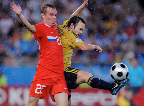 Aleksandr Anyukov och Andres Iniesta