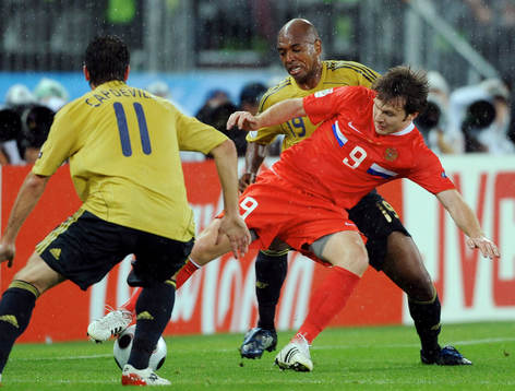 Joan Capdevila, Marcos Senna och Ivan Saenko