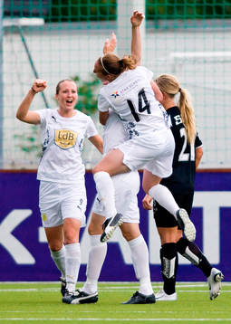 Manon Melis, Maria Aronsson, Therese Lundin. LdB Malmö.