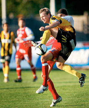Janne Saarinen, Häcken och Erik Johansson, Falkenberg FF