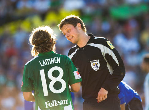 Markus Strömbergsson, domare och Haris Laitinen