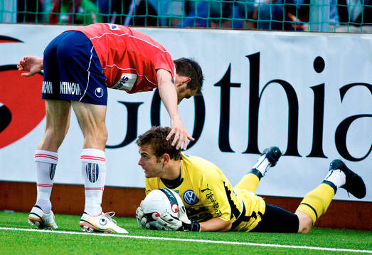 Björn Anklev, Örgryte. Alexander Garcia, målvakt Sirius