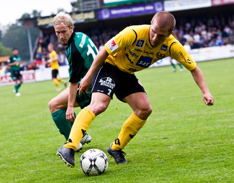 Johan Svensson, Mjällby mot Andreas Eriksson, Enköping
