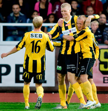 Tom Söderberg kvitterar till 1-1 för Häcken. Jubel