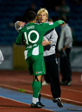 Tony Gustavsson, tränare hammarby och Charlie Davies, som